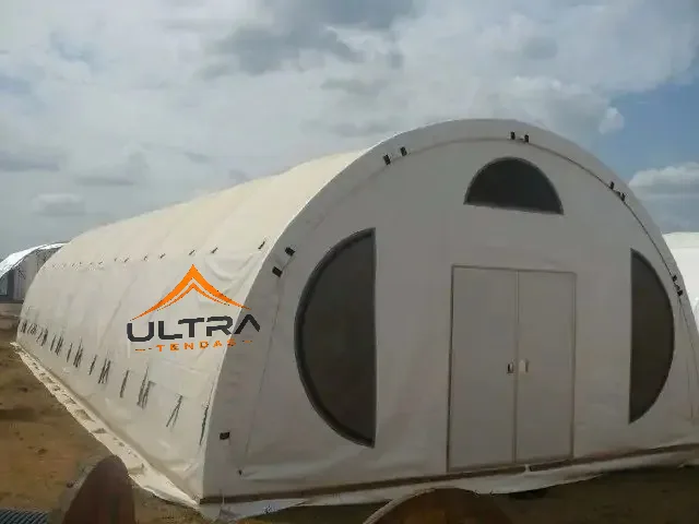 Tenda carpa em arco com porta dupla